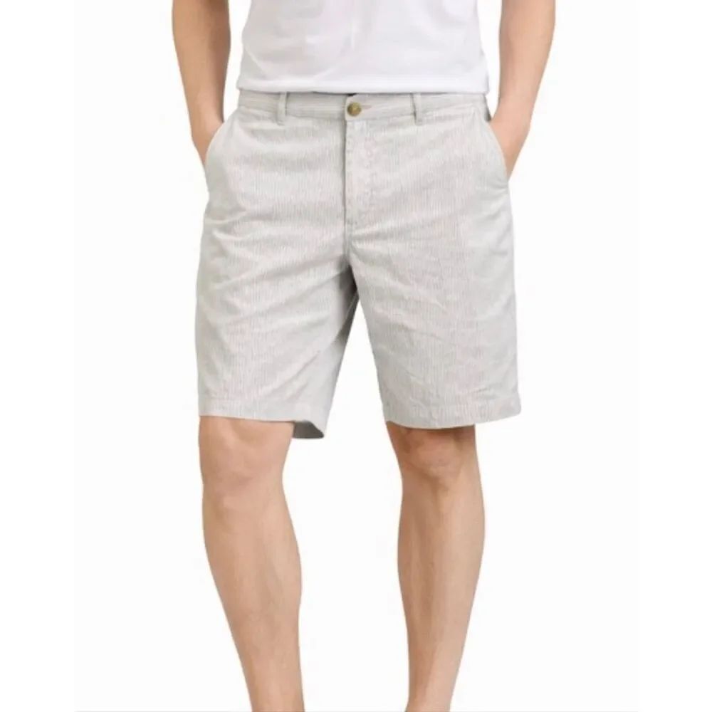 Izod NWT grey striped chino shorts size 36